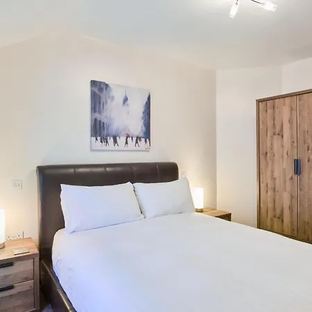 アパート District At Windermere Marina Village